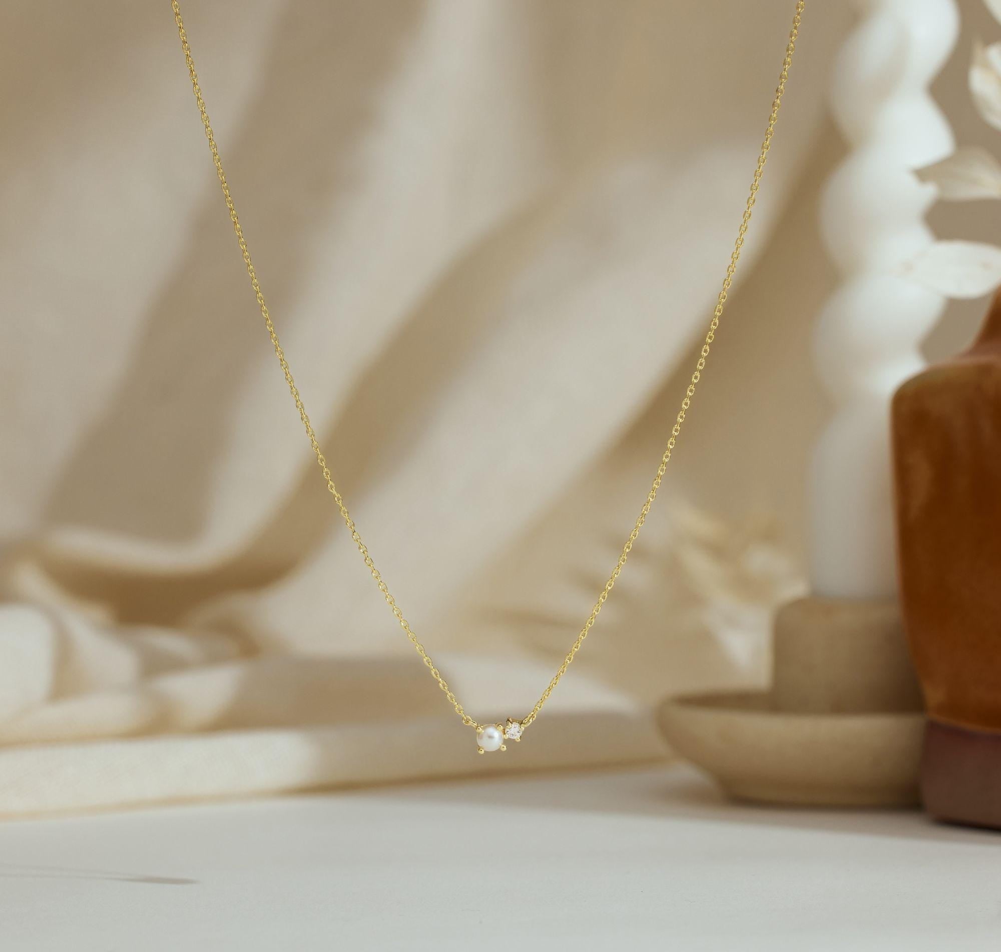 Averi-London™ | LUNAR necklace