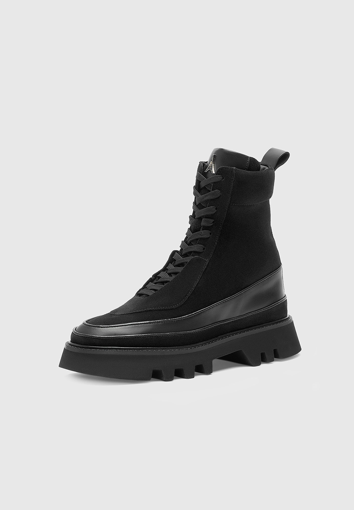Averi-London™ | Combat
