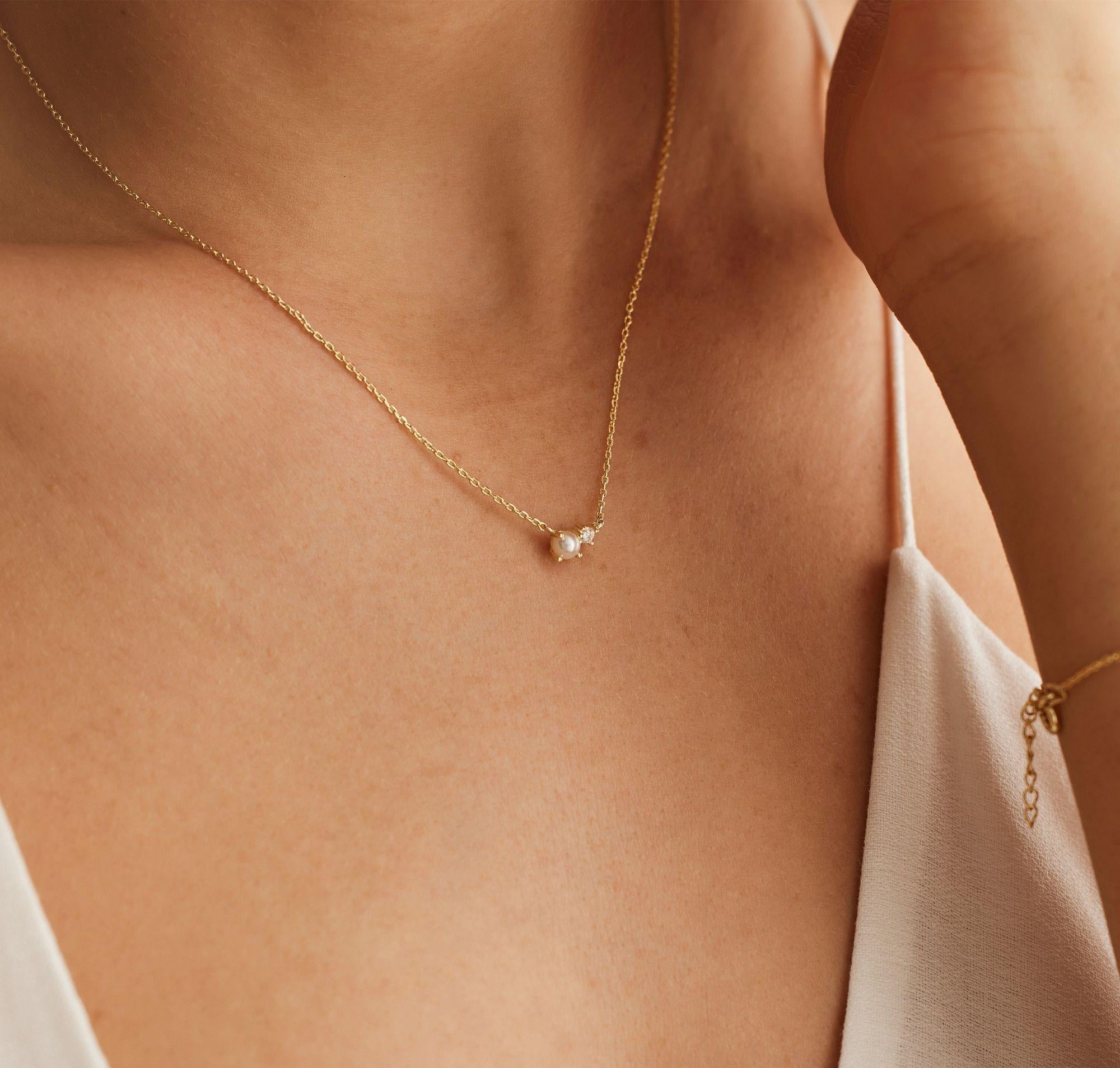 Averi-London™ | LUNAR necklace