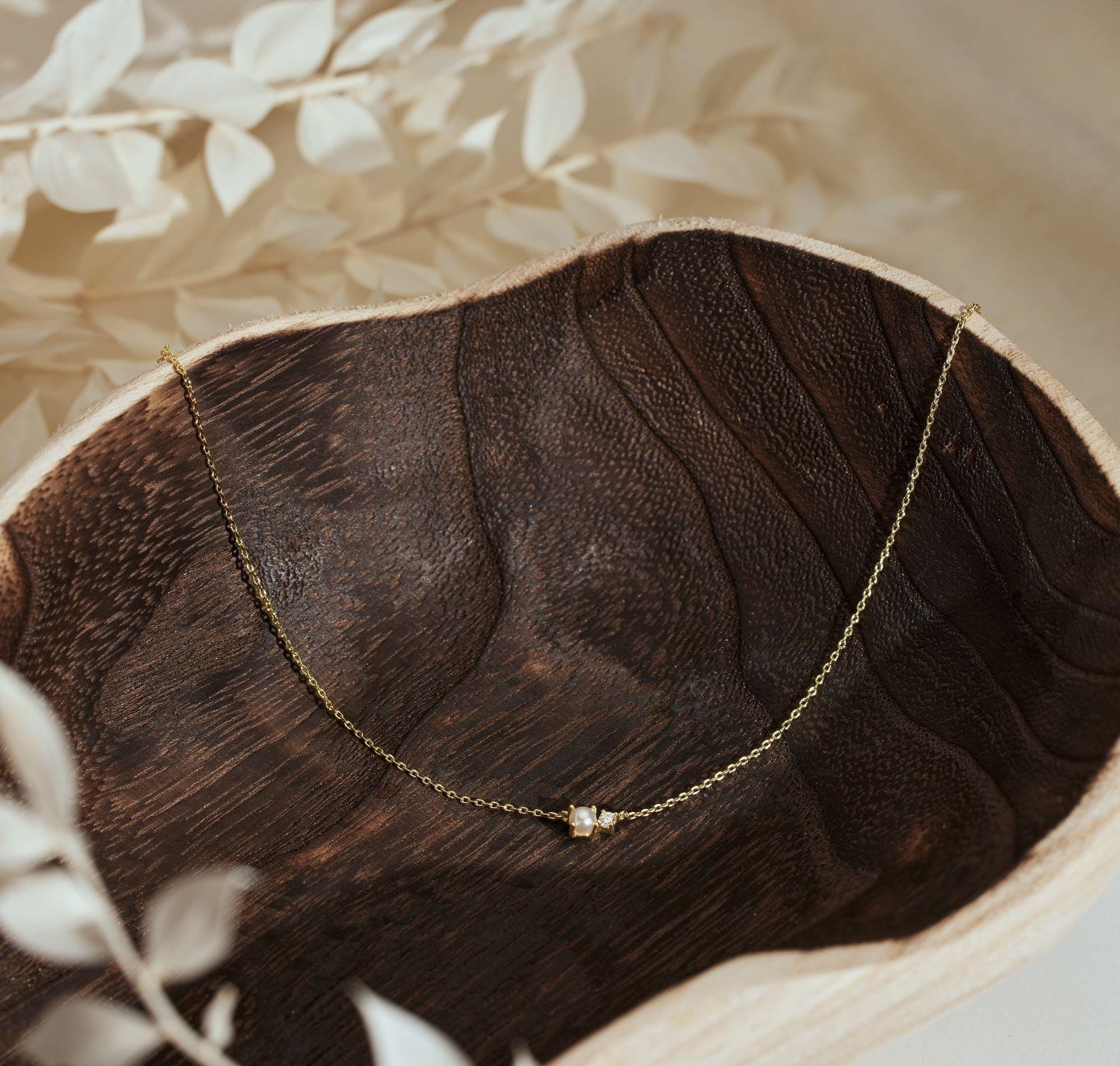 Averi-London™ | LUNAR necklace